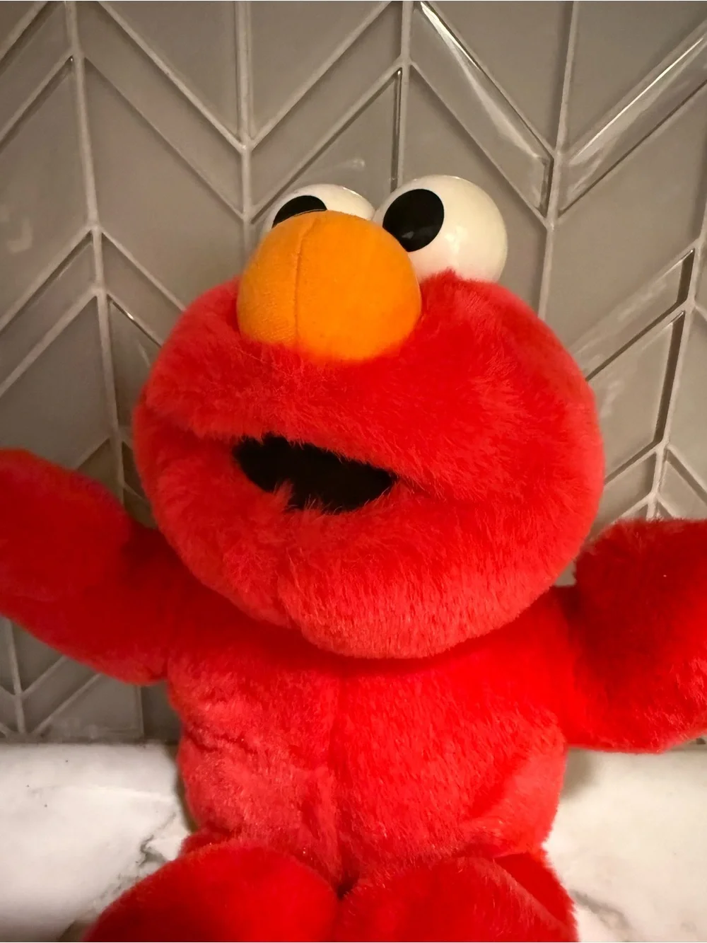 $14 ADD ON TICKLE ME ELMO Vintage‎ Sesame Street Tickle Elmo Suprise 2000 plush